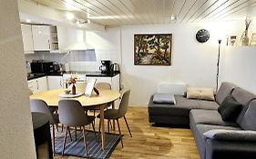 Central And Large Cosey Apartment